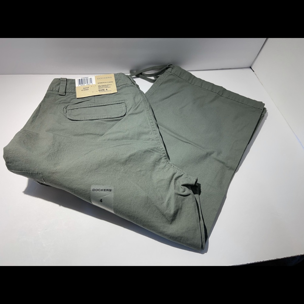Light moss  green Dockers NWT